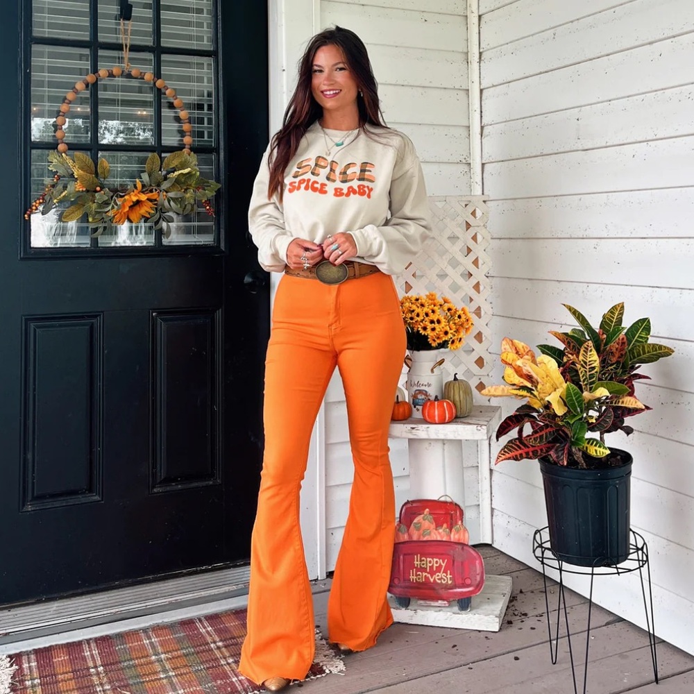 WILLOW BOUTIQUE🧡Crewneck